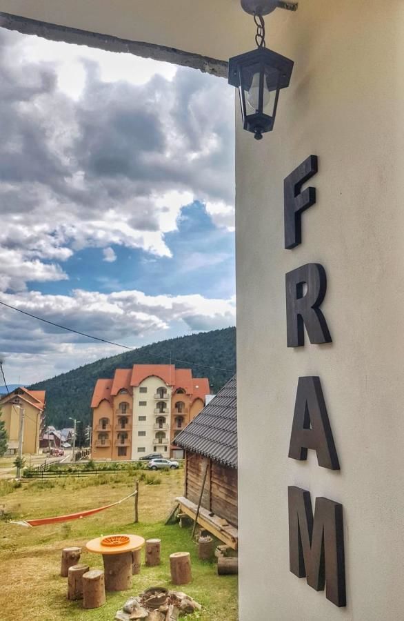 Лоджи CABANA FRAM VÂRTOP Nucet-5